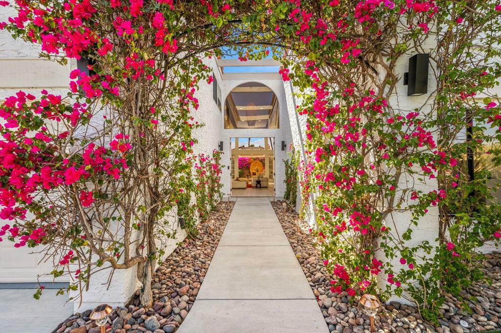 Property Photo: 34 Lincoln Place CA 92270