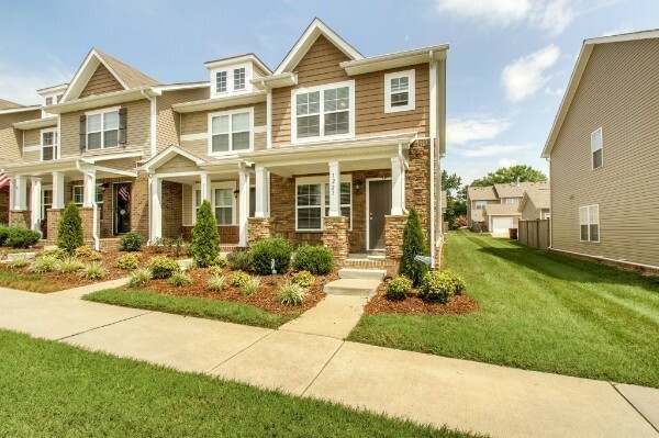 Property Photo: 1221 Riverbrook Dr TN 37076