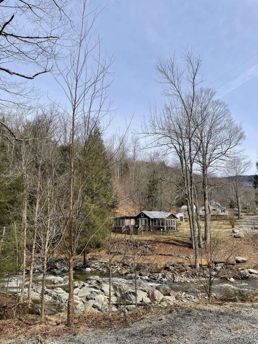 Property Photo: 1625 Camel'S Hump Road VT 05462