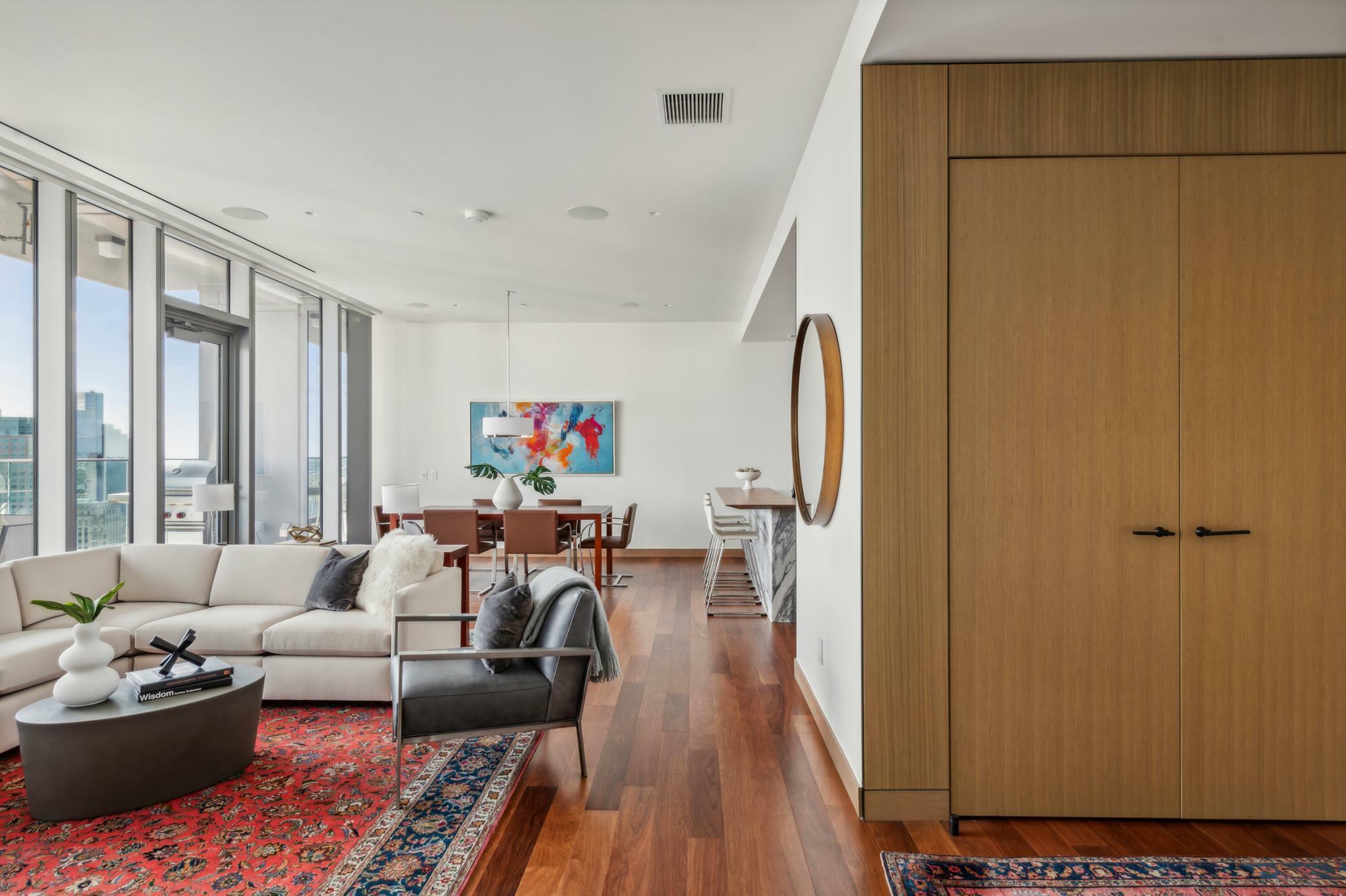 Property Photo: 255 Hennepin Avenue 3101 MN 55401