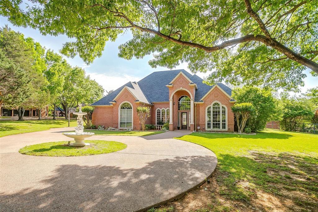 125 N Creekwood Drive  Mansfield TX 76063 photo