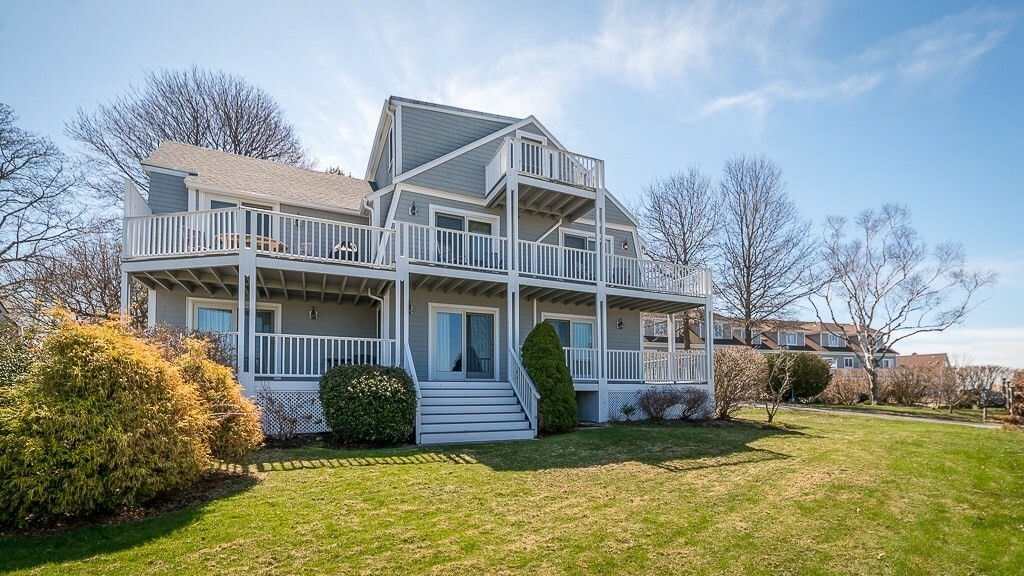 7 Hawthorne Lane  Gloucester MA 01930 photo
