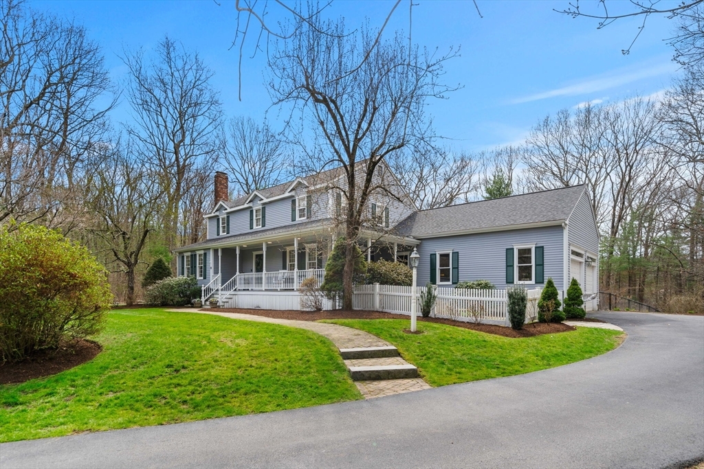 Property Photo: 9 Erin Pl MA 02375