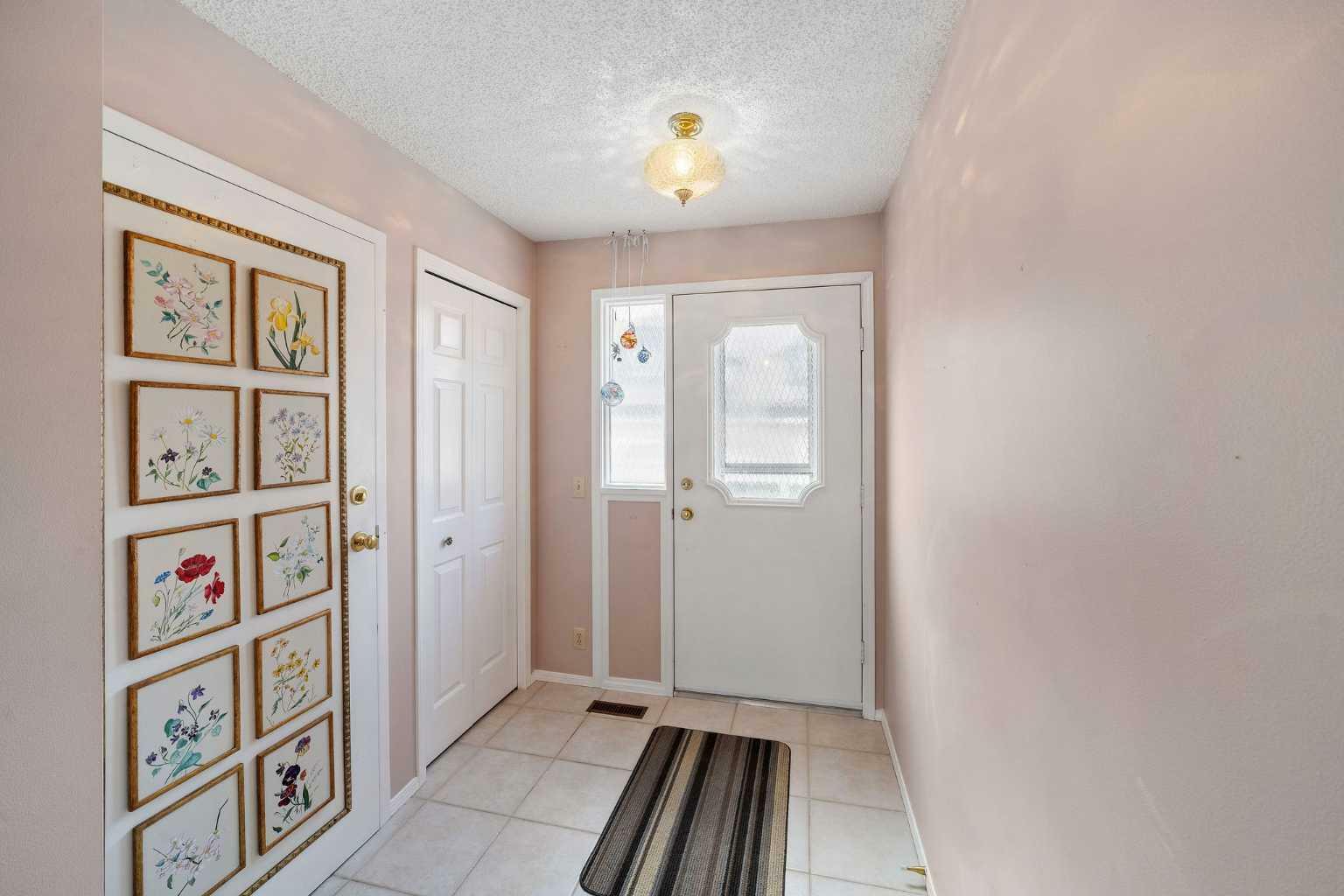 Property Photo: 300 Edgedale Drive NW 313 AB T3A 4A8
