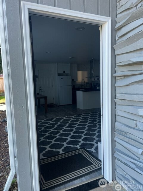 Property Photo: 21704 3rd Avenue SE WA 98021