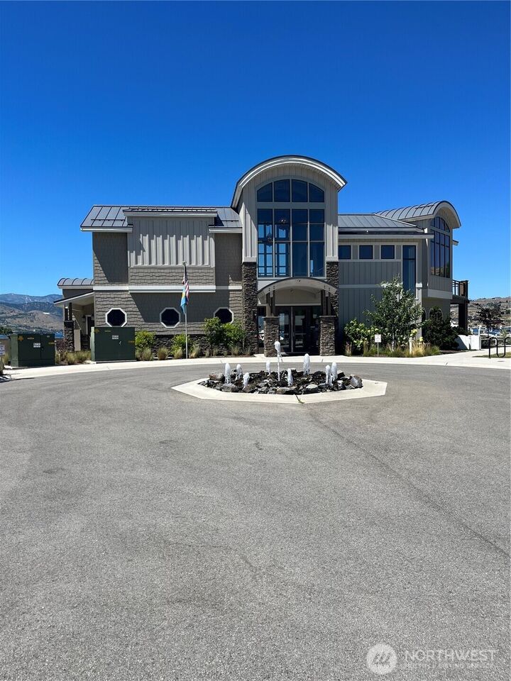 1350 W Woodin Avenue F8  Chelan WA 98816 photo