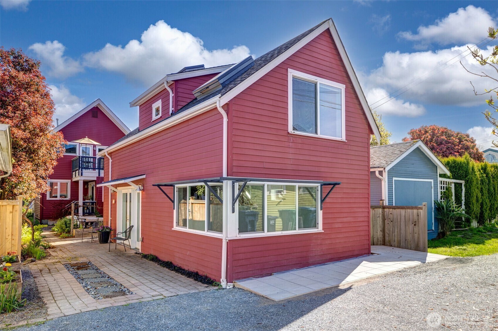 Property Photo: 5623 Kirkwood Place N 1 WA 98103