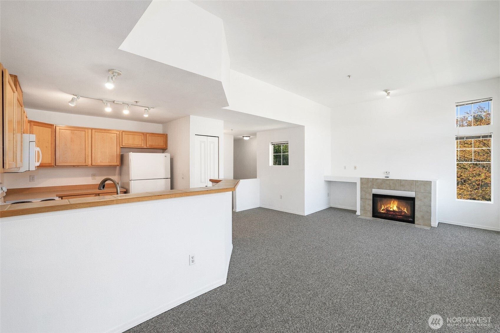 Property Photo: 1103 63rd Street SE B WA 98092