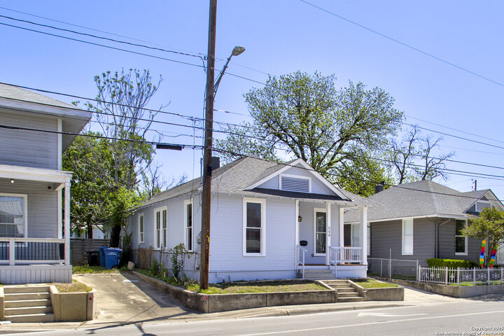 Property Photo:  508 N Cherry St  TX 78202 