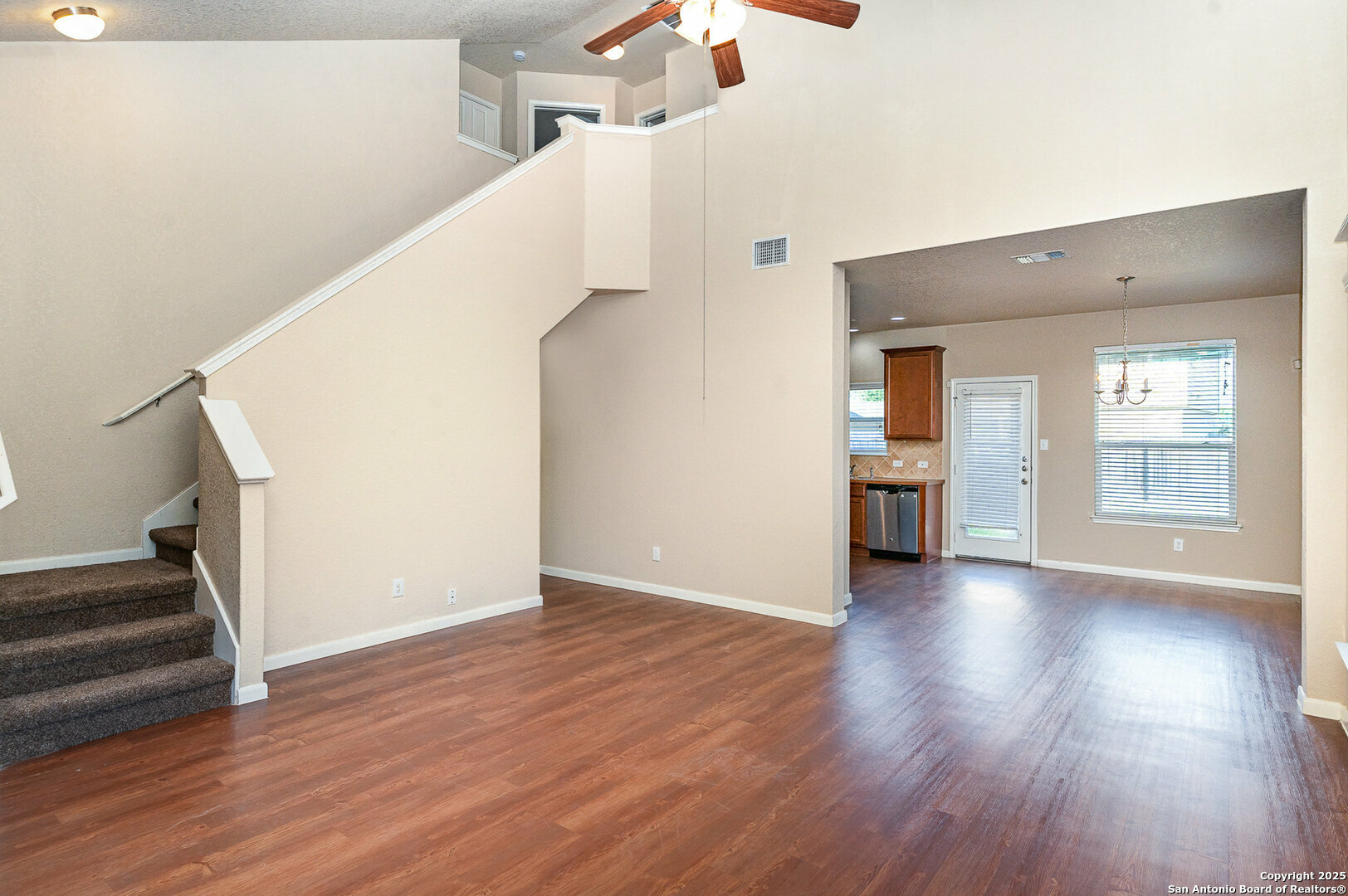 Property Photo: 1030 Lauren St TX 78130