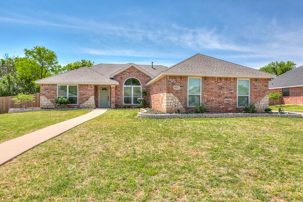Property Photo: 5821 Melrose Avenue TX 76901