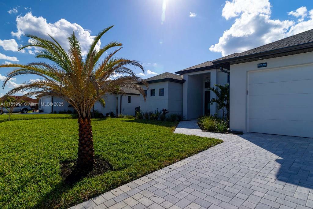 Property Photo: 1416 NW 33 Ave FL 33993