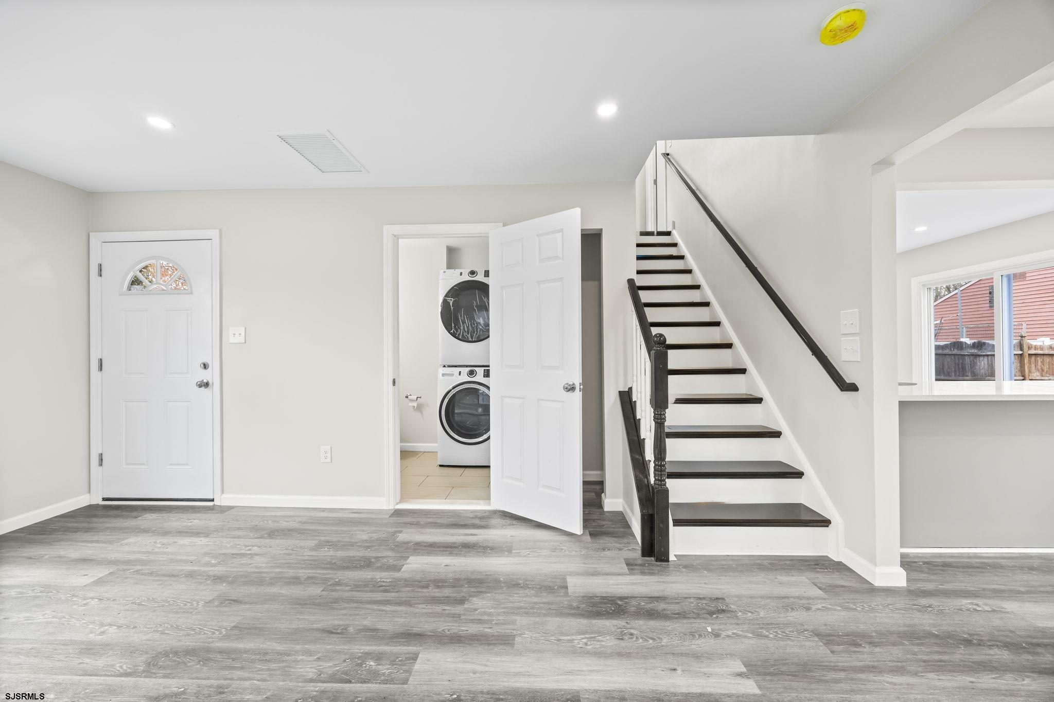 Property Photo: 6 Plymouth Terrace NJ 08234