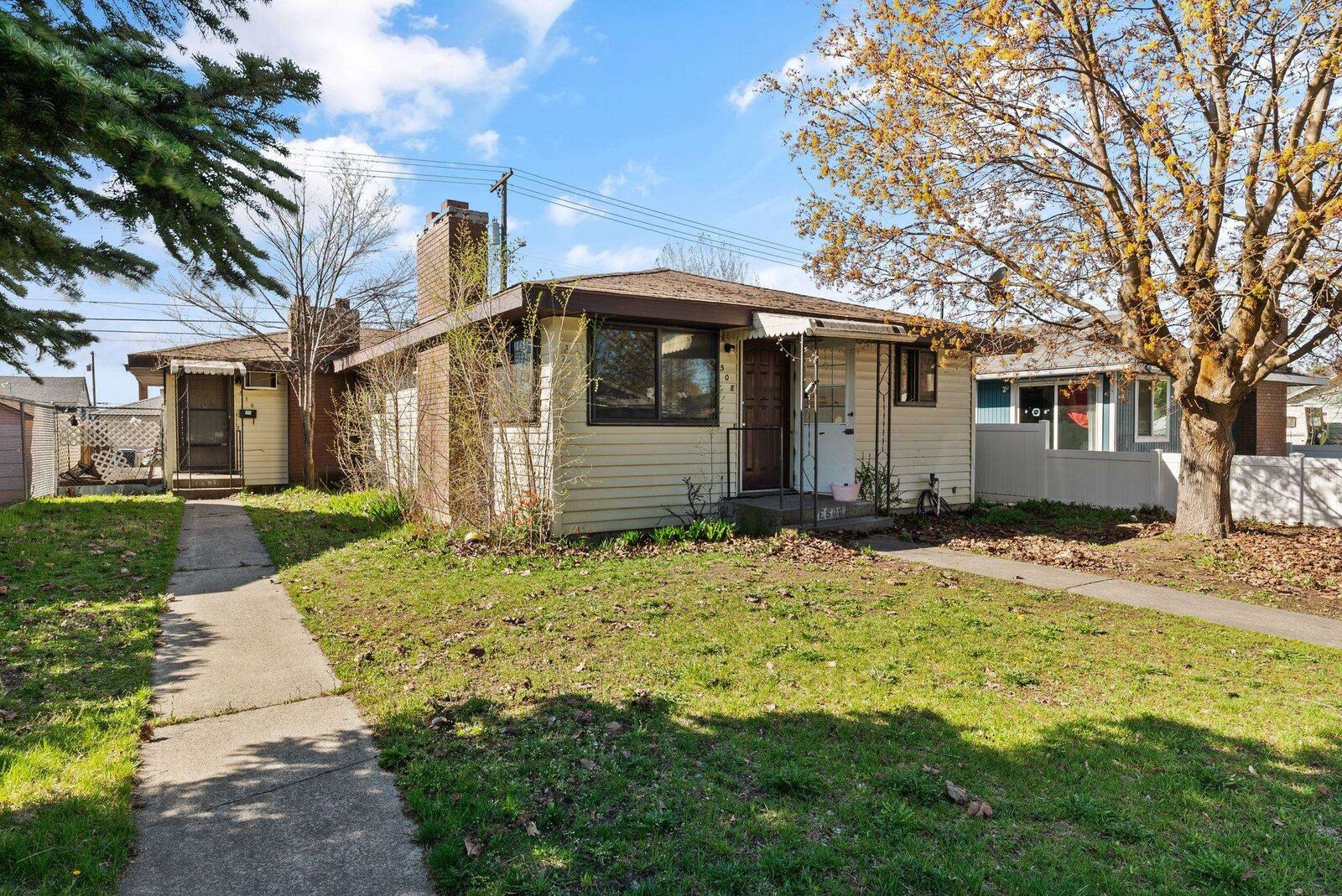 Property Photo:  508 E Rich Ave  WA 99207 