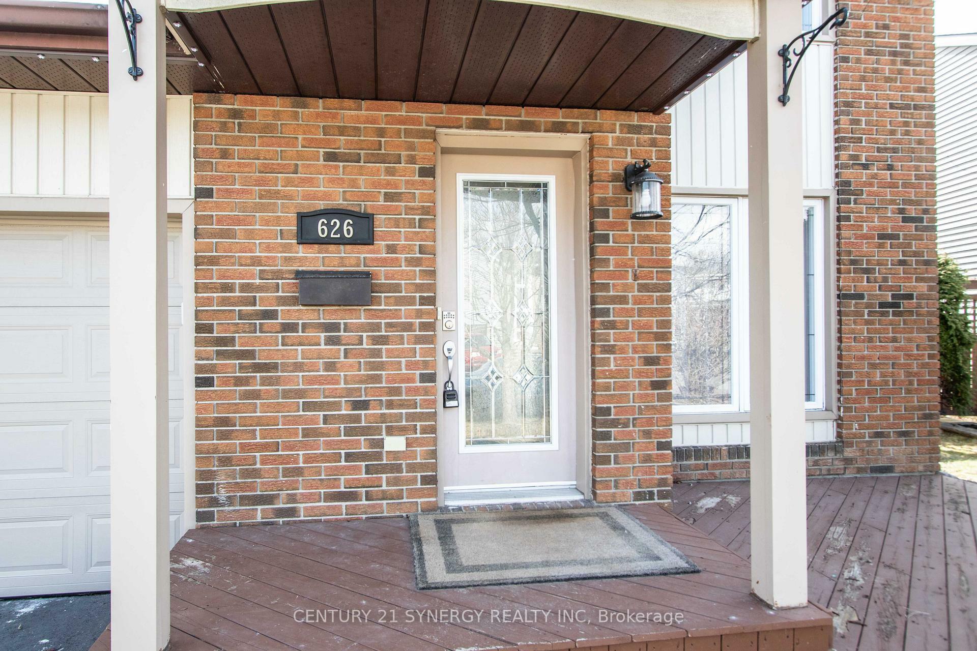 Property Photo: 626 Simoneau Way ON K4A 1P4