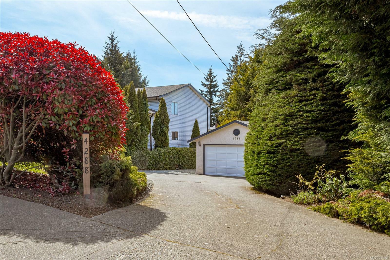 Property Photo: 4288 Quadra St BC V8X 1L6