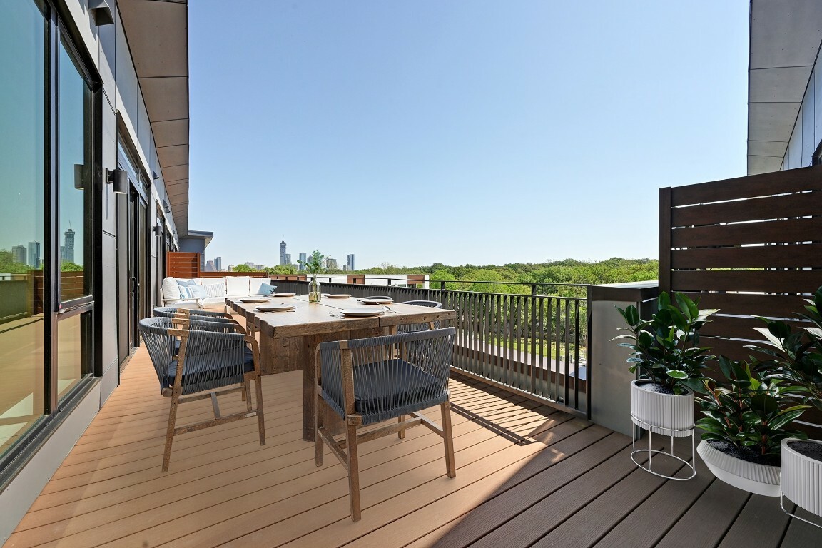 Property Photo: 2209 S 1st Street 408 TX 78704