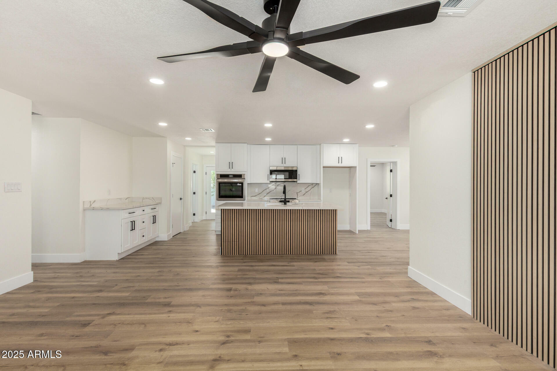 Property Photo: 1313 N 71st Street AZ 85257