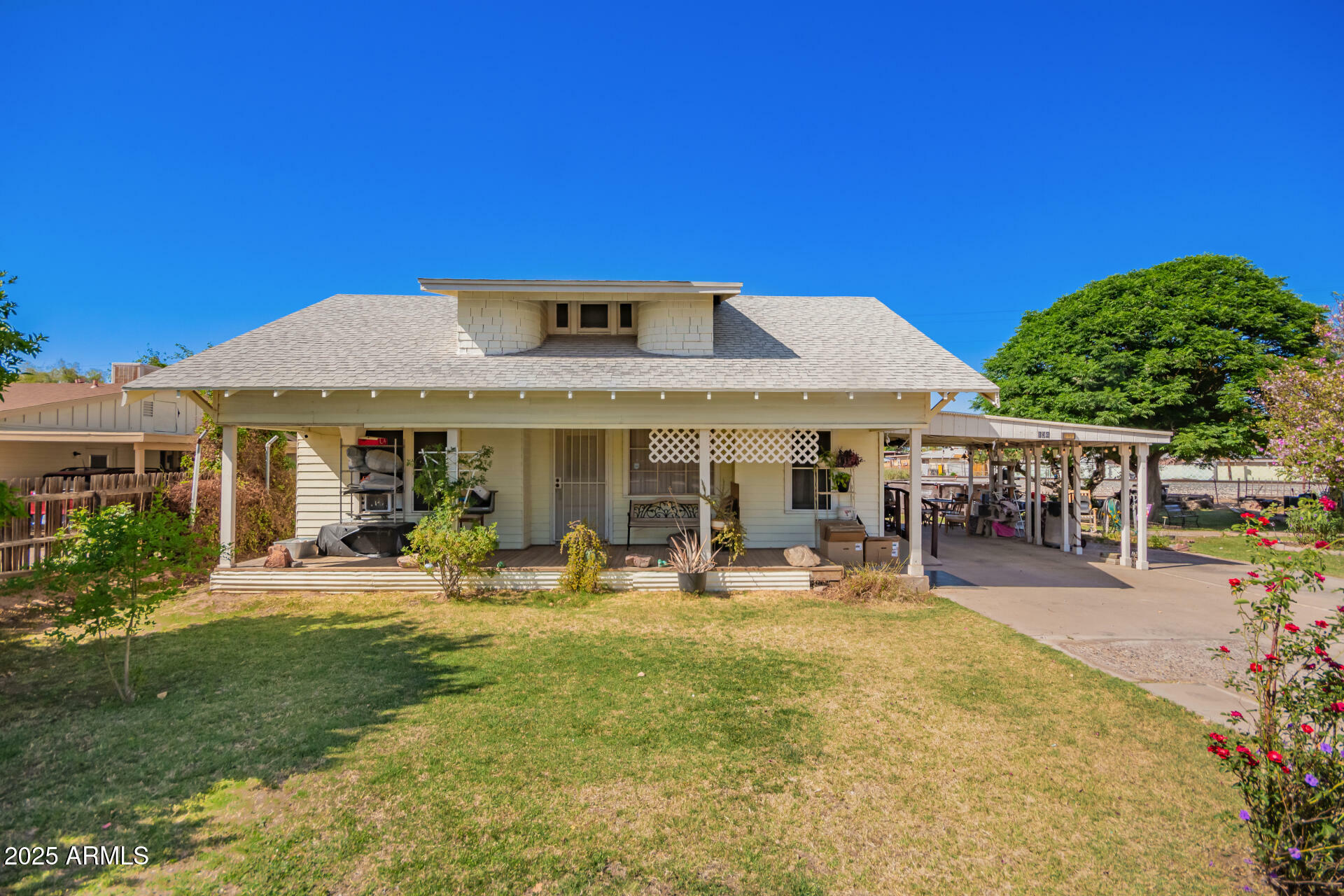 Property Photo:  134 E Elliot Road  AZ 85234 