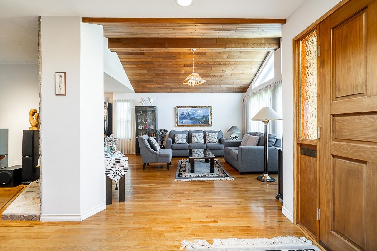Property Photo: 15266 97A Avenue BC V3R 8P6