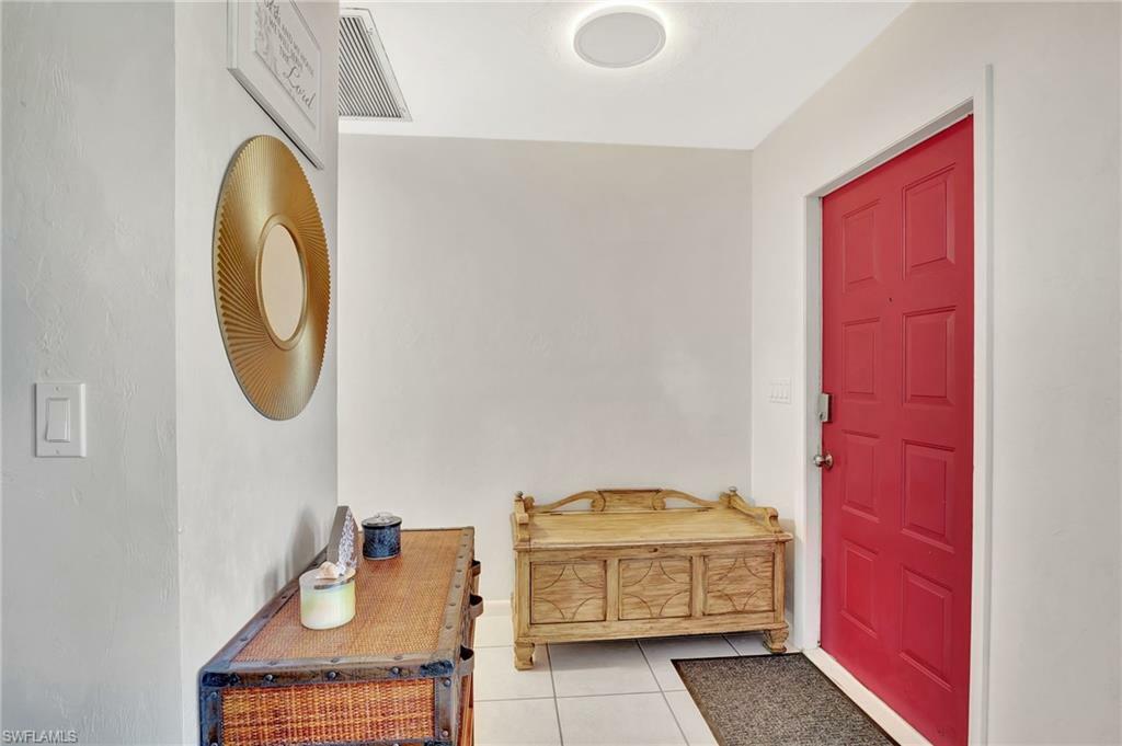 Property Photo: 4384 Parrot Ave FL 34104