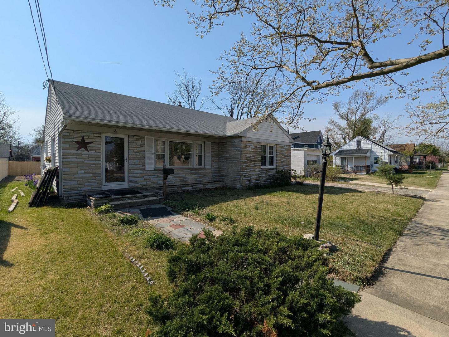 Property Photo: 4 8th Street N NJ 08332