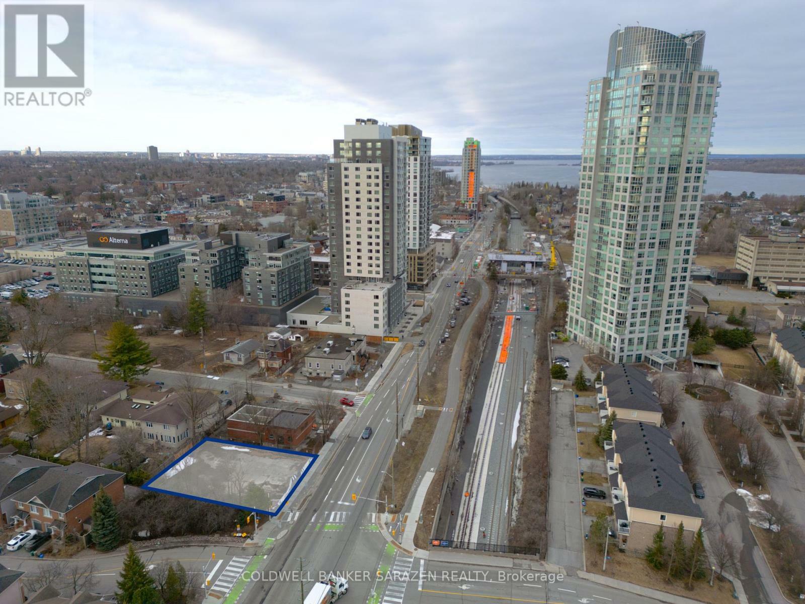 Property Photo:  1946 Scott Street  ON K1Z 1E8 