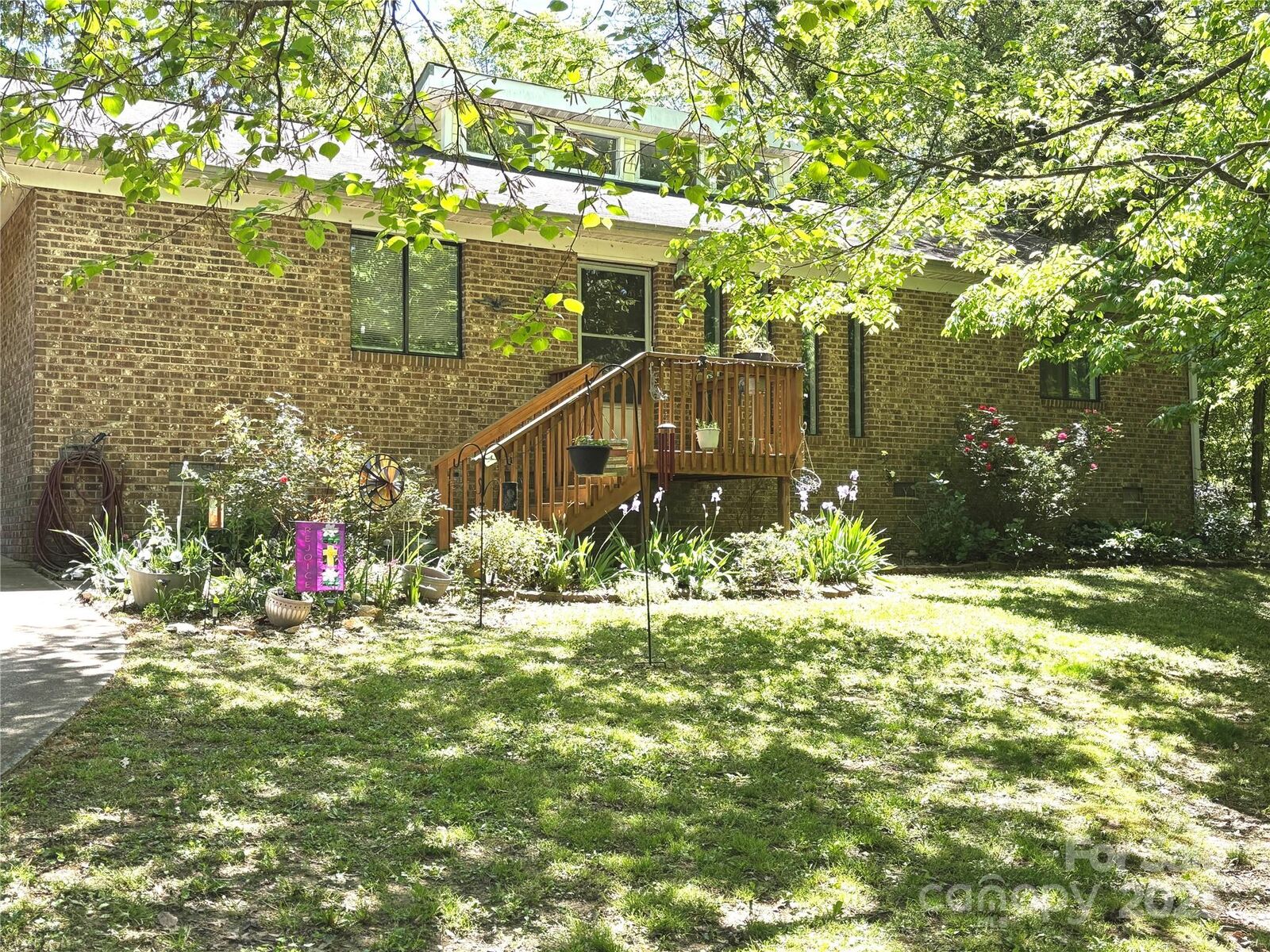 Property Photo:  6212 Sunset Circle  NC 28216 