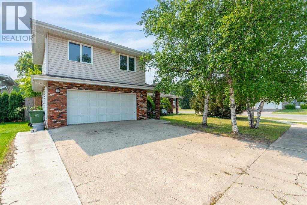 Property Photo: 5107 41 Street AB T9V 1P7
