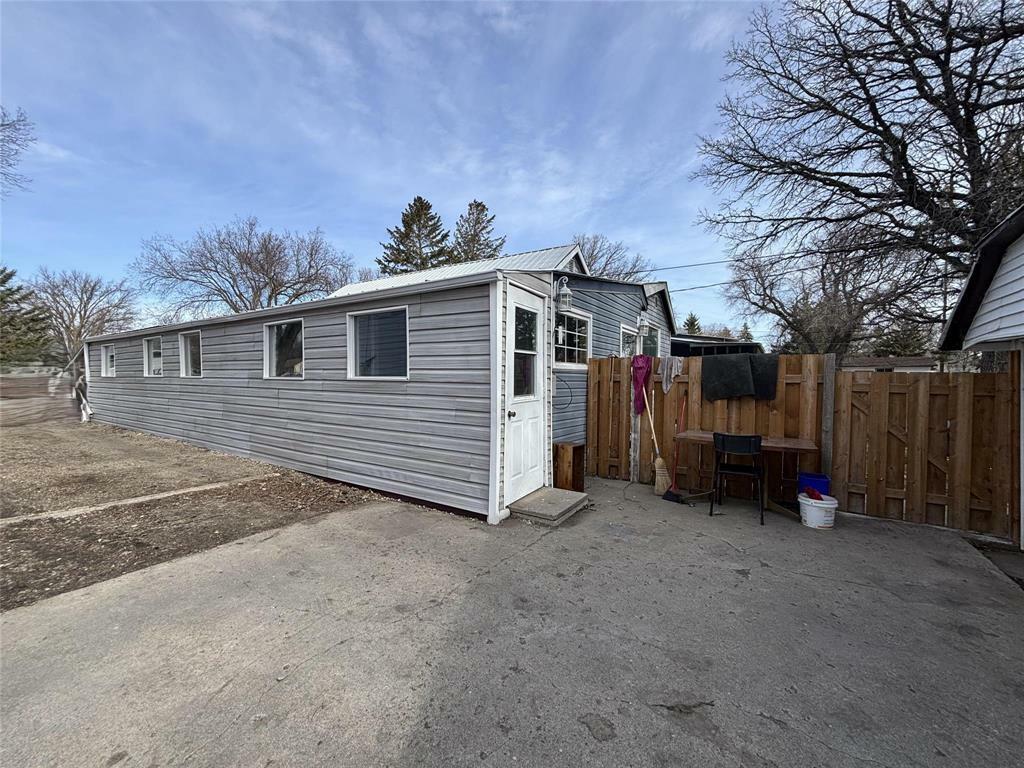 Property Photo: 116 Laurier Avenue MB R0K 1G0