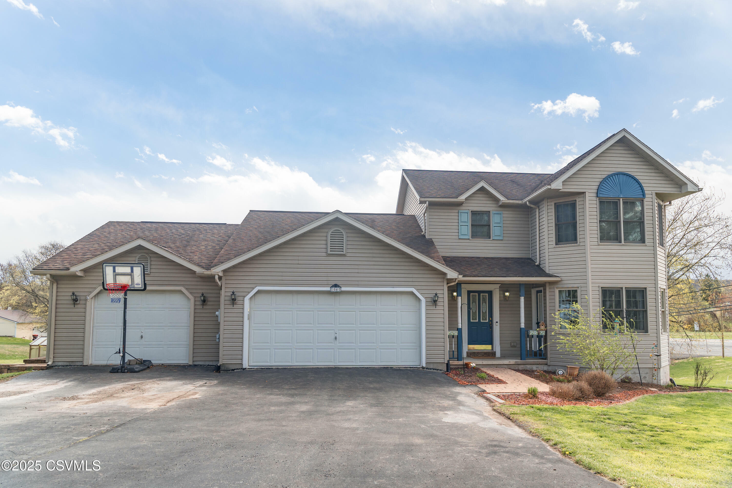 54 Oak Drive  Lewisburg PA 17837 photo