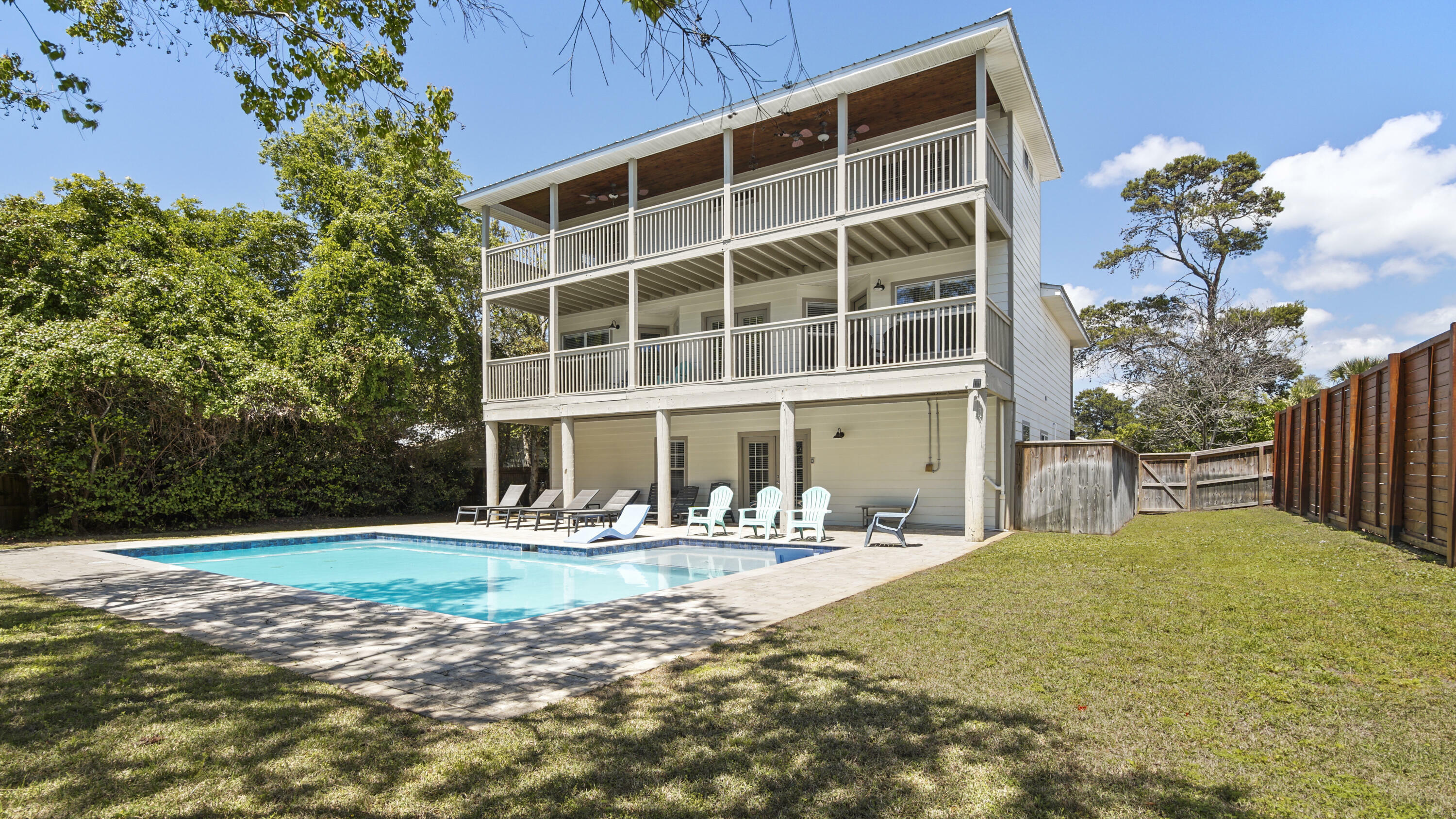 Property Photo: 36 Birch Street FL 32459