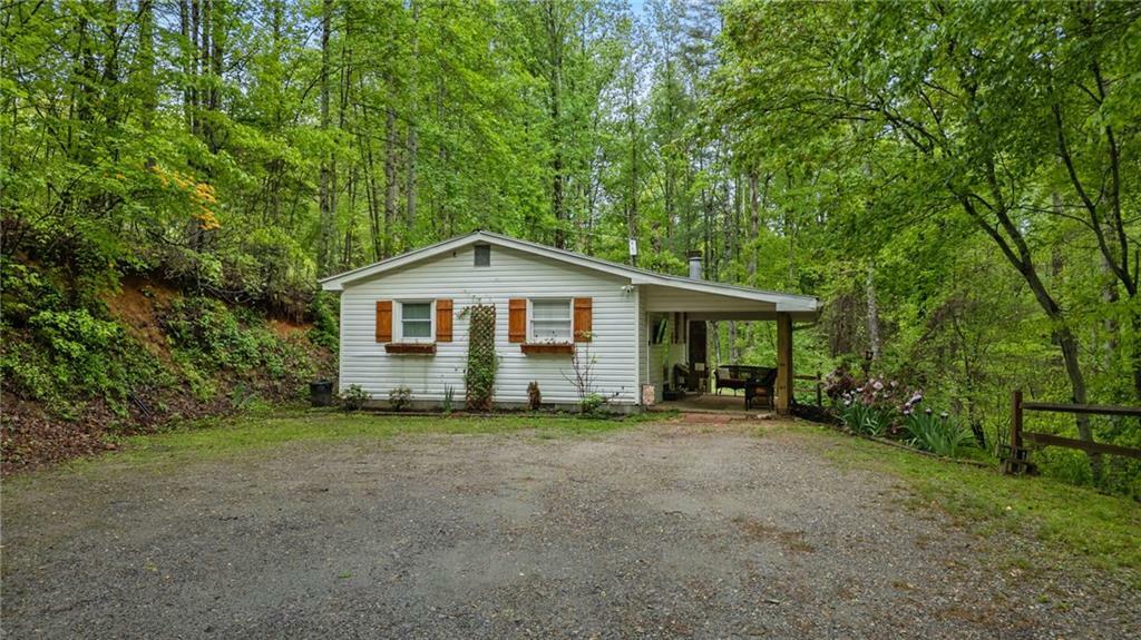 Property Photo: 115 Maple Leaf Drive GA 30533