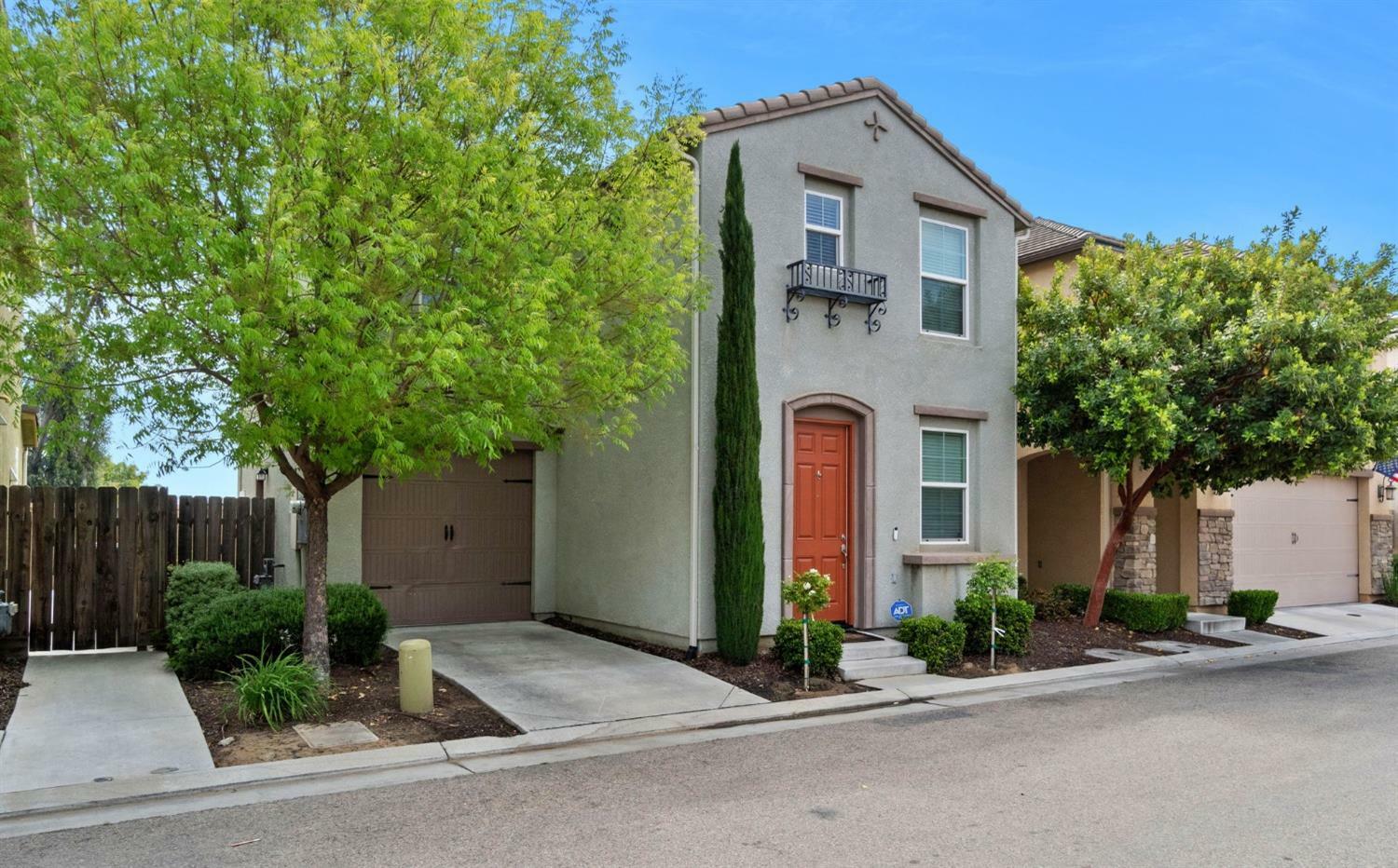 Property Photo: 1349 Aristocracy Way CA 93619