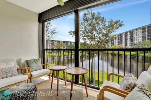 Property Photo: 2228 N Cypress Bend Dr 210 FL 33069