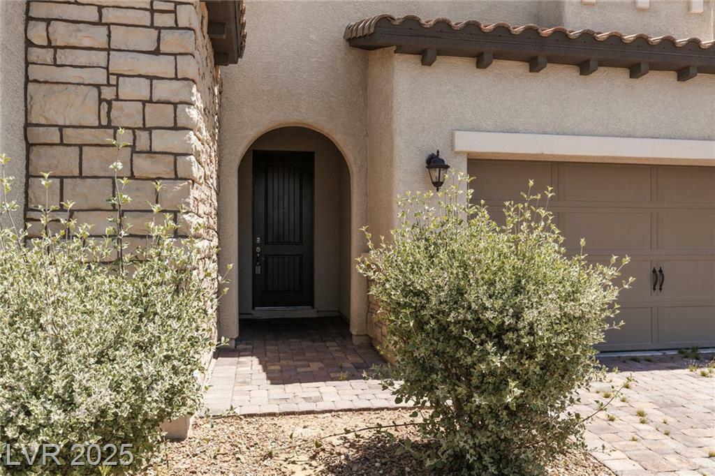 Property Photo: 2426 Quiet Ode Street NV 89044