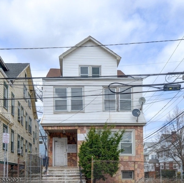 Property Photo: 295 Renner Ave NJ 07112