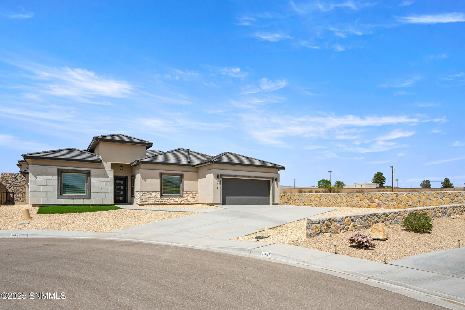 Property Photo:  1470 Lenox Avenue  NM 88005 