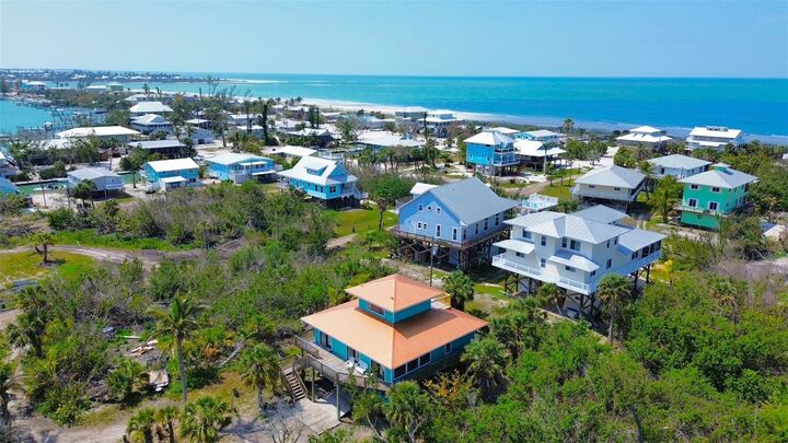 Property Photo: 9580 Almirate Court FL 33946