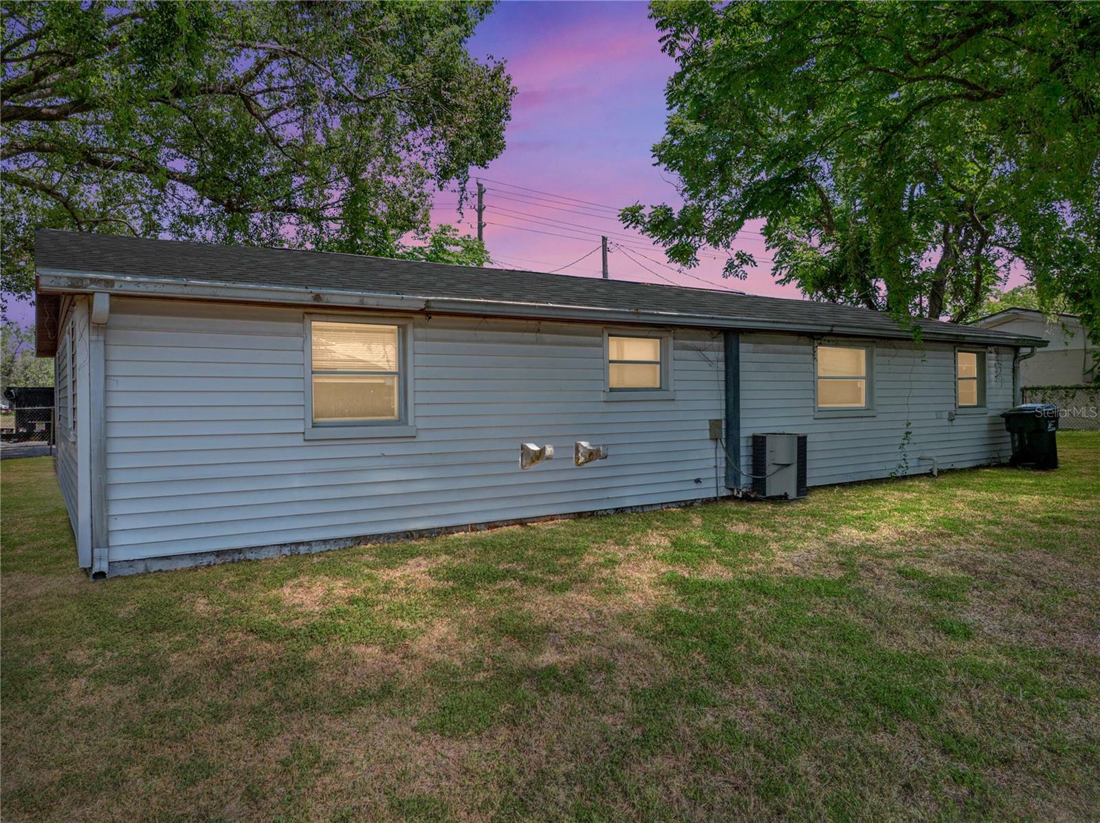 Property Photo:  1720 Kendrick Lane  FL 33805 
