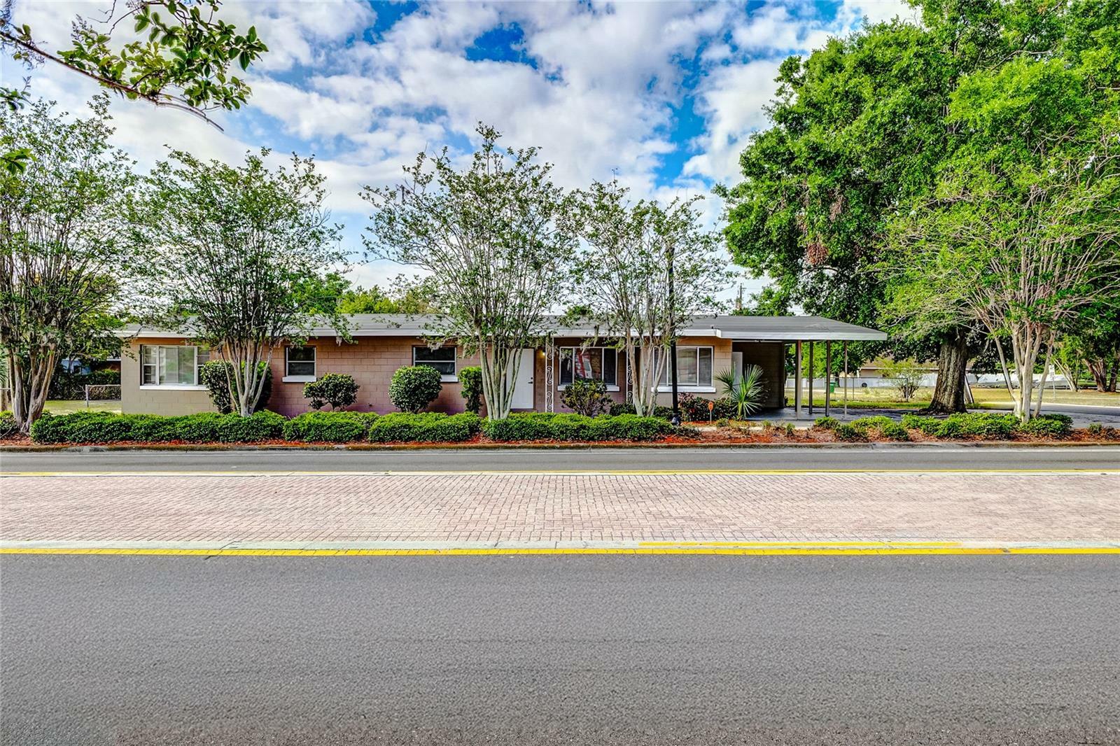 Property Photo: 1928 3rd Street NE FL 33881