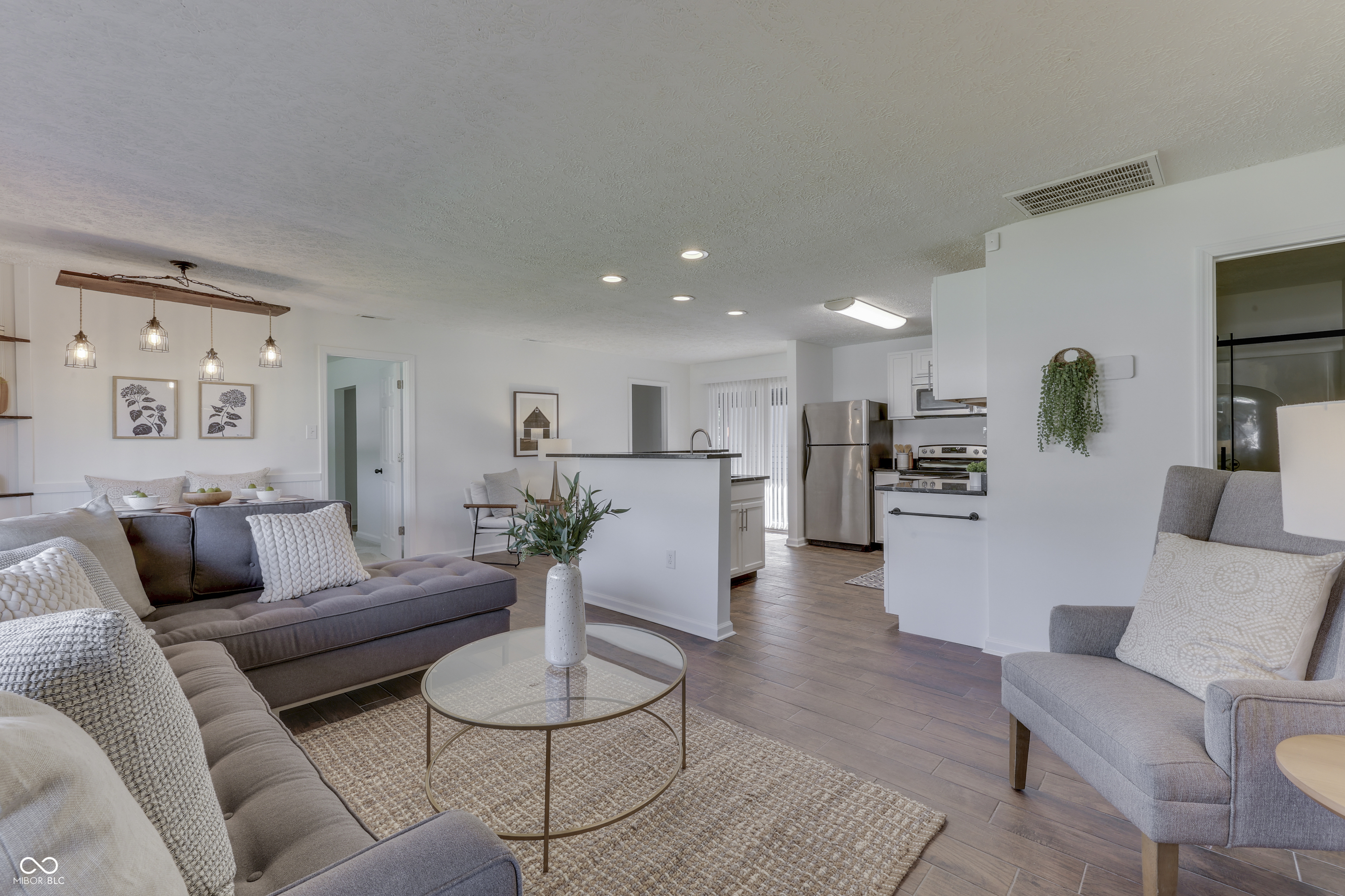 Property Photo: 91 Crestview Drive IN 46143