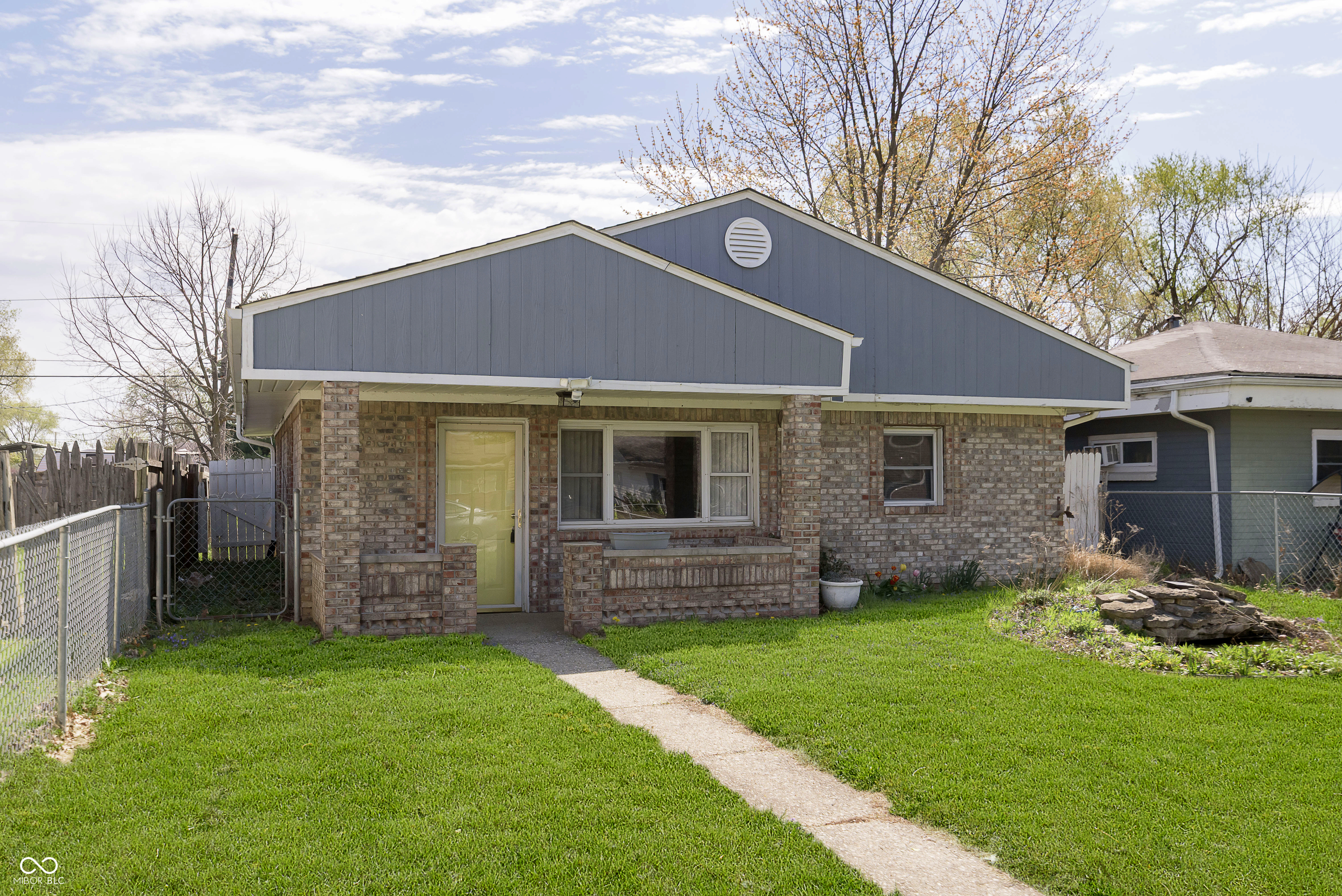 Property Photo: 2819 Mars Hill Street IN 46241