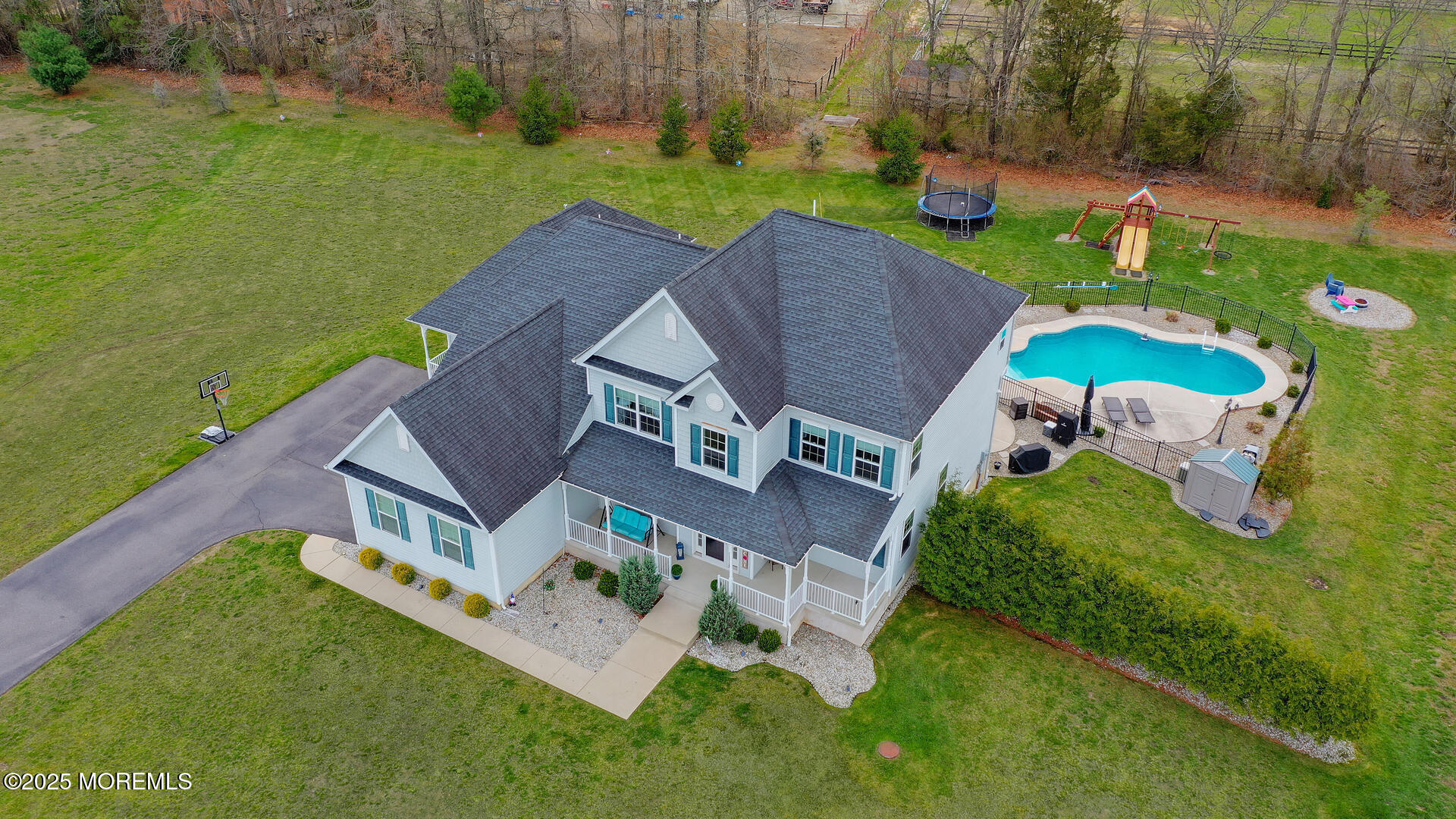 10 Colliers Court  Jackson NJ 08527 photo
