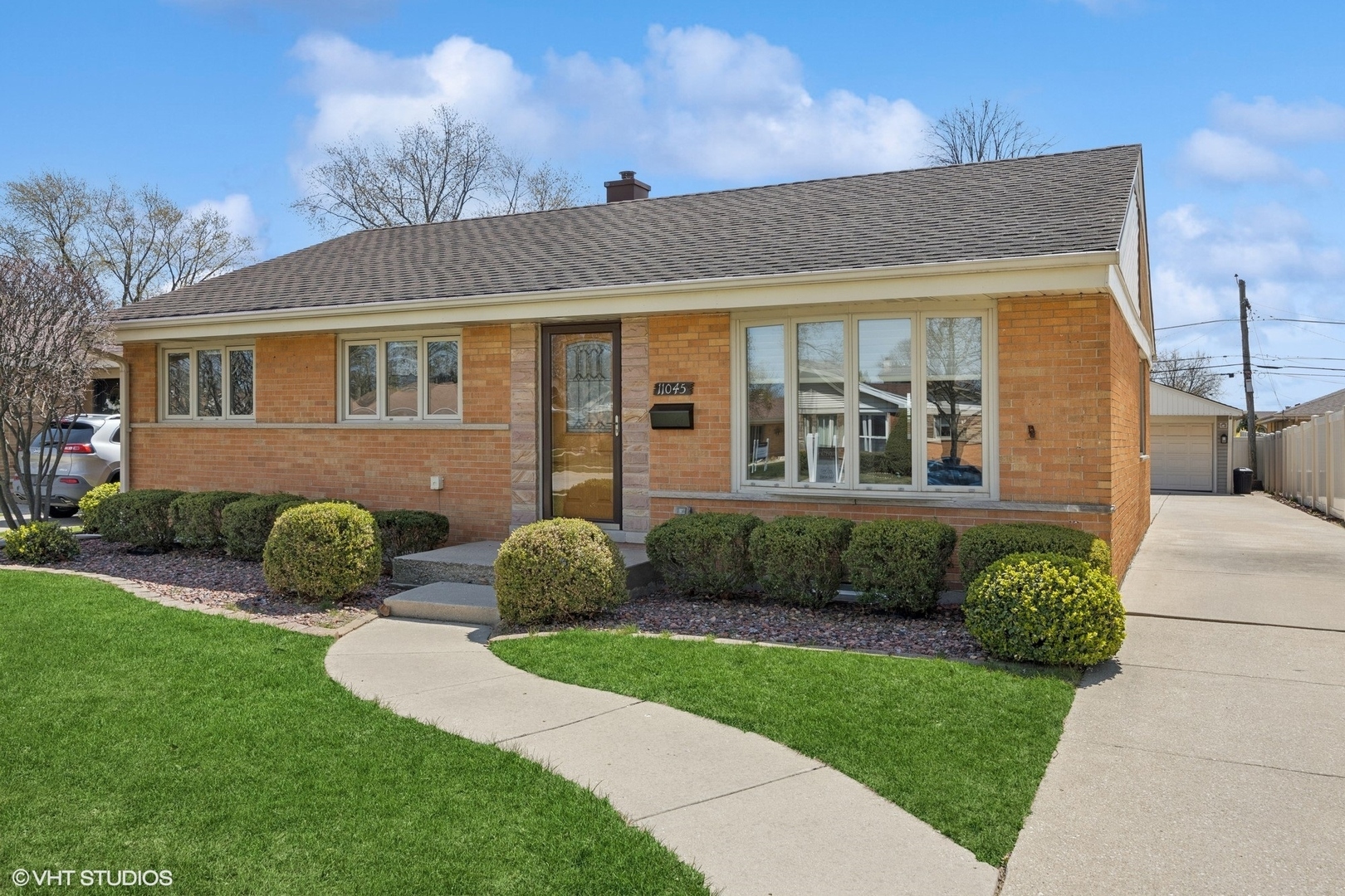Property Photo: 11045 Windsor Drive IL 60154