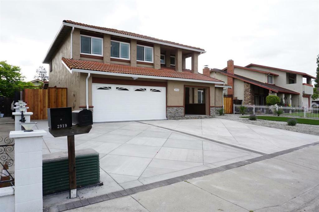 Property Photo: 2915 Winwood Way CA 95148