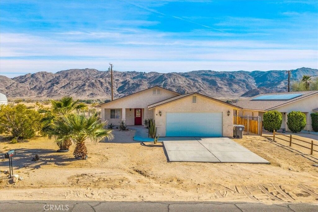 Property Photo: 72183 El Paseo Drive CA 92277