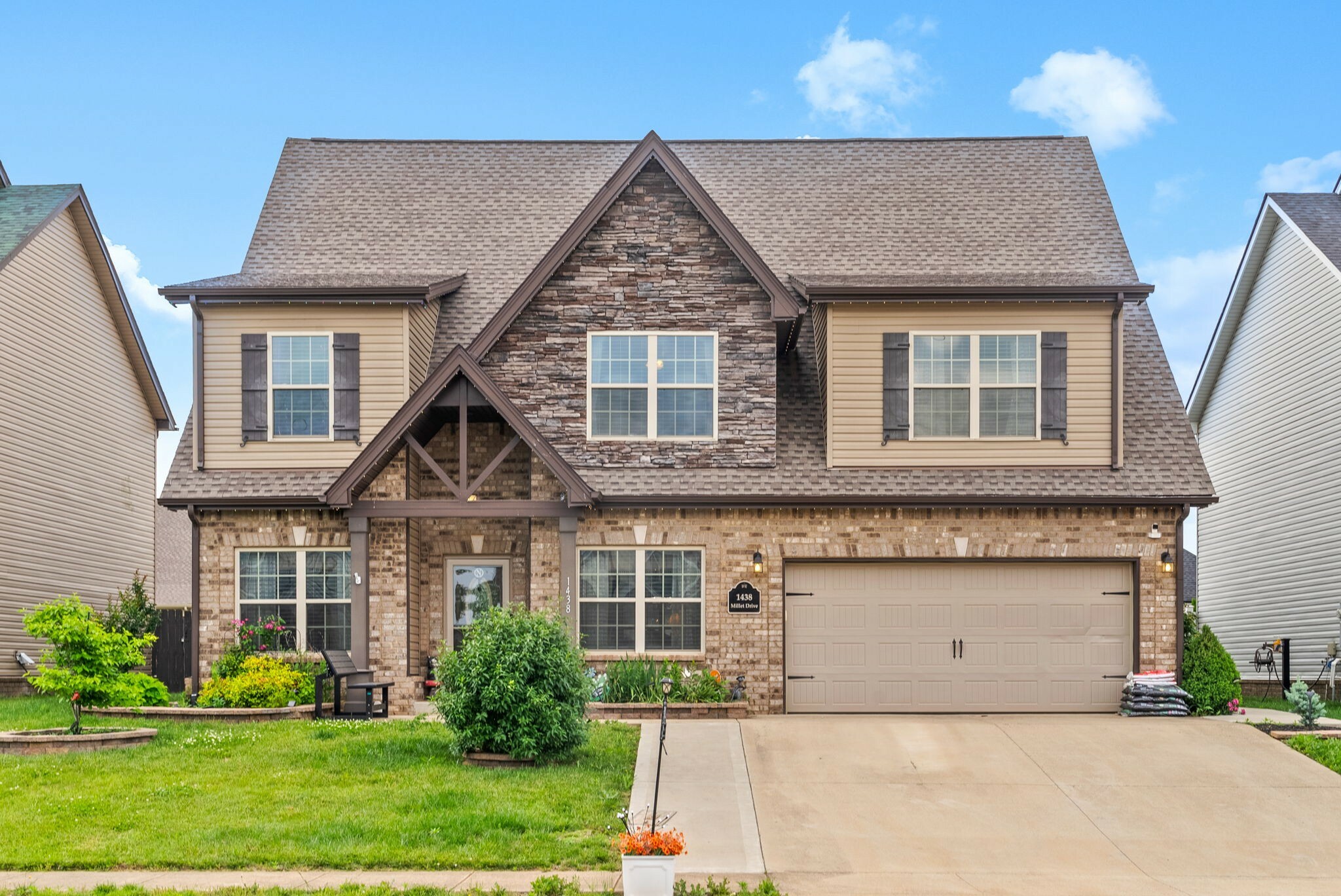Property Photo: 1438 Millet Dr TN 37040