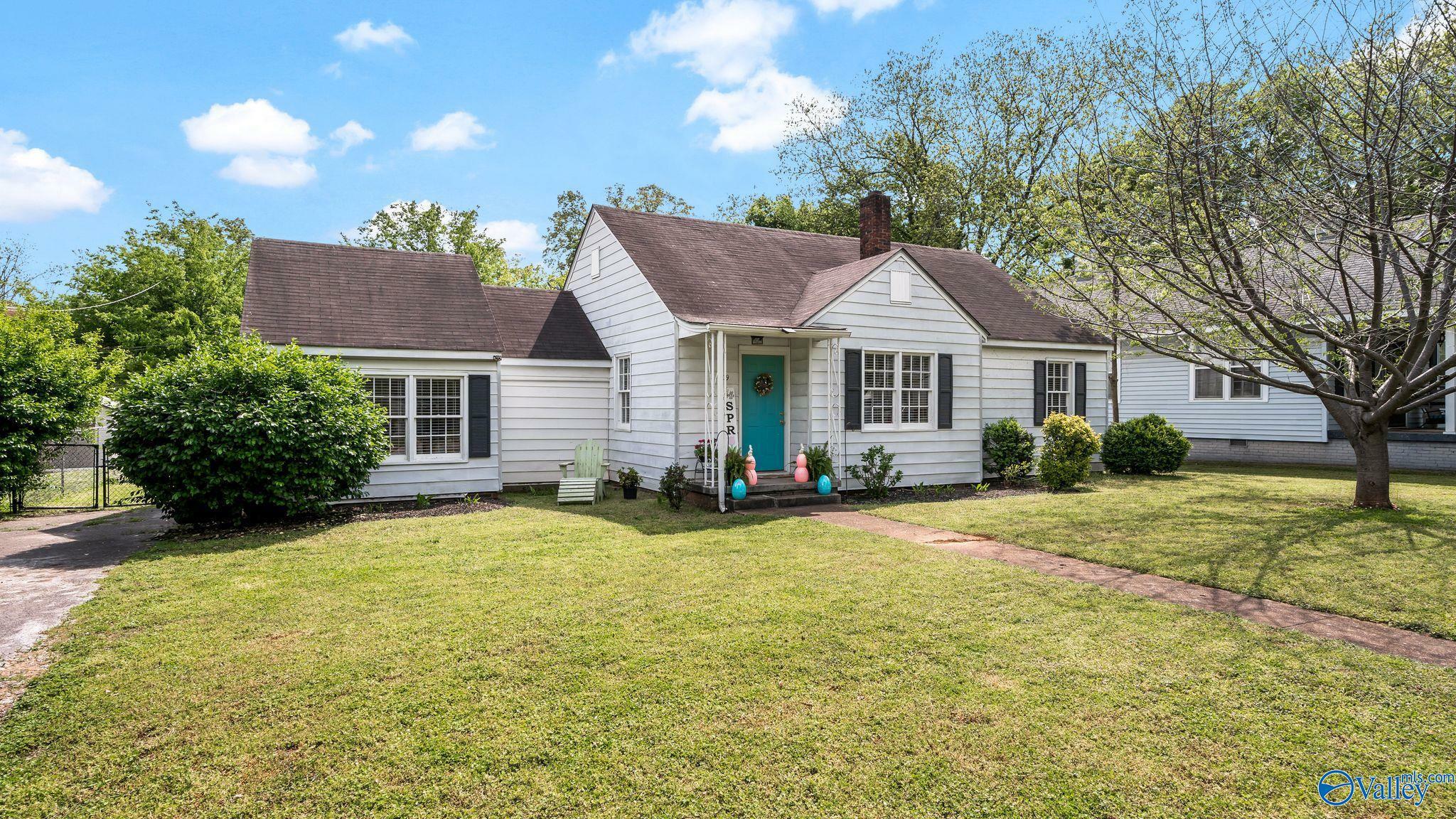 Property Photo: 1209 Sherman Street SE AL 35601