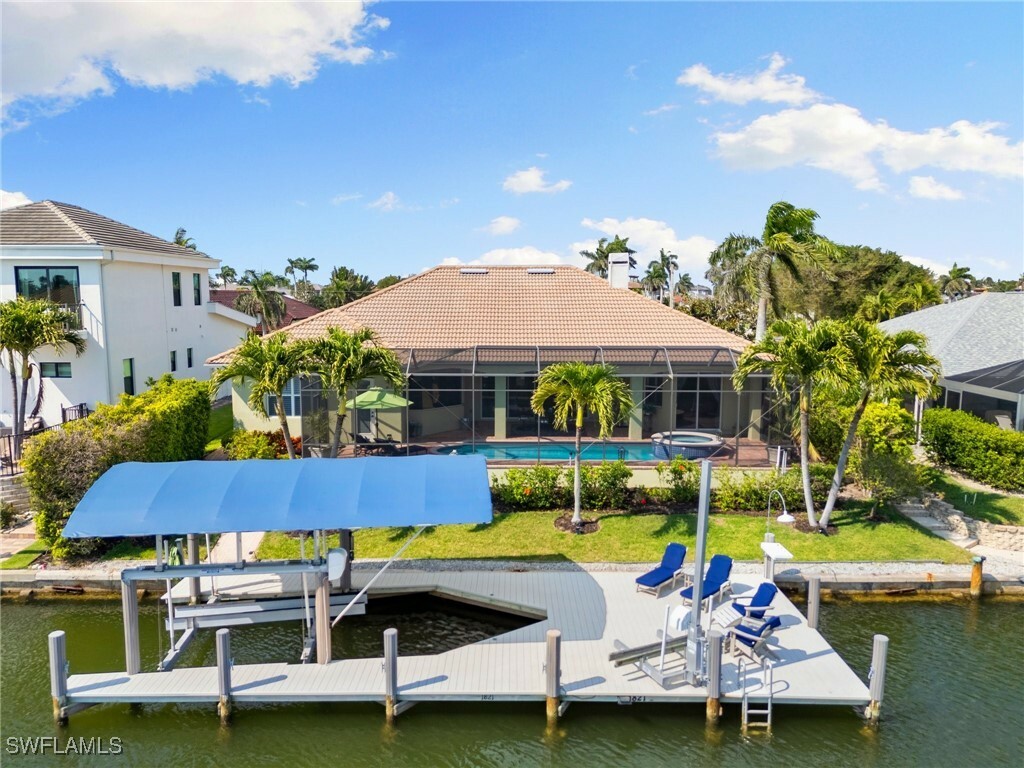 Property Photo: 1821 Woodbine Court FL 34145